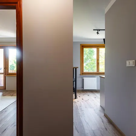 Studio, - Czyżyny * Cracóvia